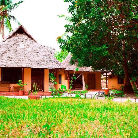 Bed and Breakfast Afro Whale Shark Safari Kilindoni Екстер'єр фото