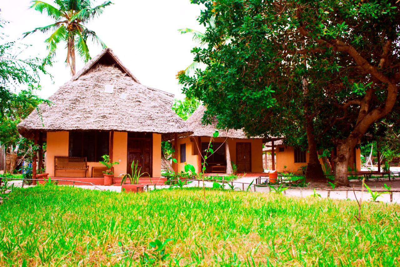 Bed and Breakfast Afro Whale Shark Safari Kilindoni Екстер'єр фото