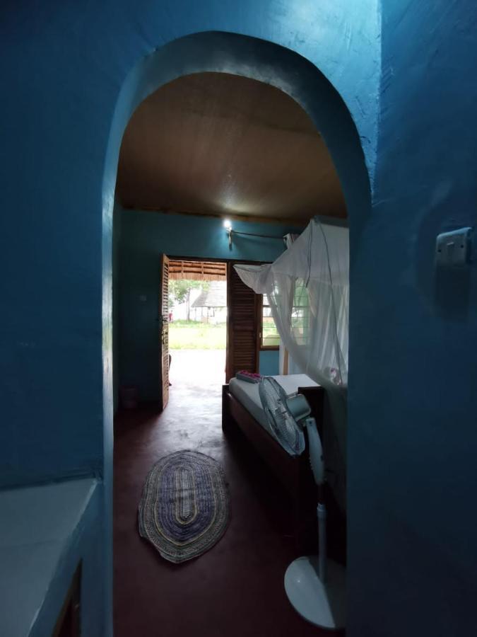 Bed and Breakfast Afro Whale Shark Safari Kilindoni Екстер'єр фото